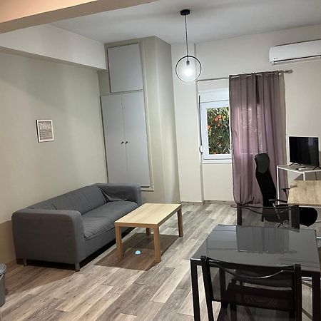 Apartamento Πάρκο Γουδή Atenas Exterior foto